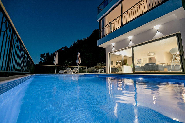 For sale luxury villa in Herceg Novi with a panoramic sea view   — photo 6